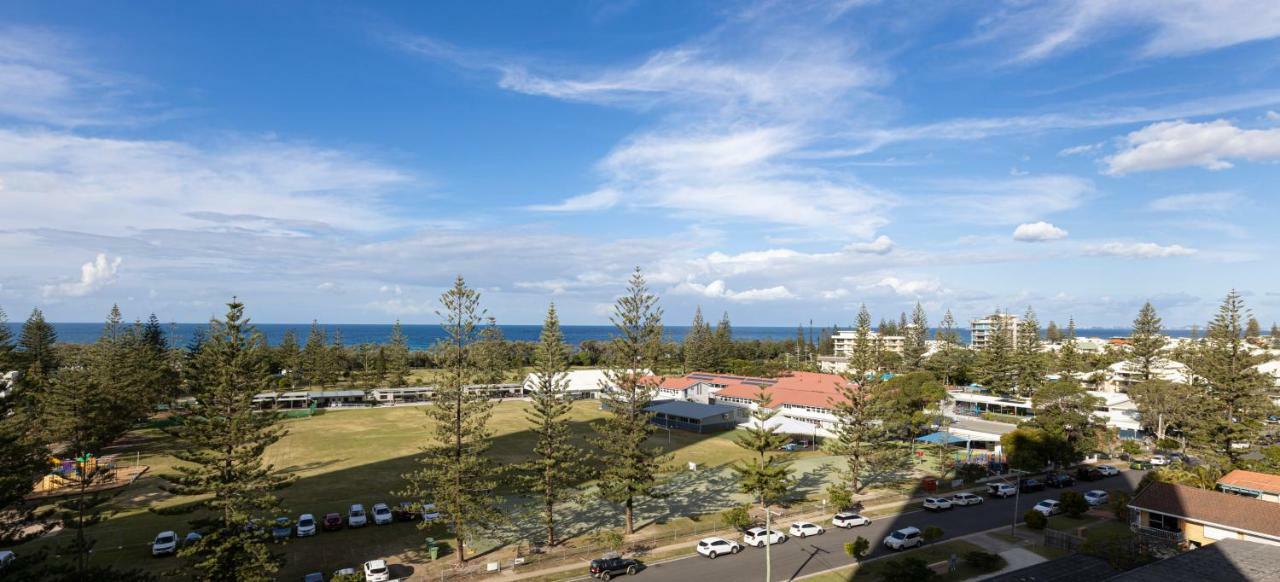 Ocean Pacific Resort - Official Broadbeach Exterior foto